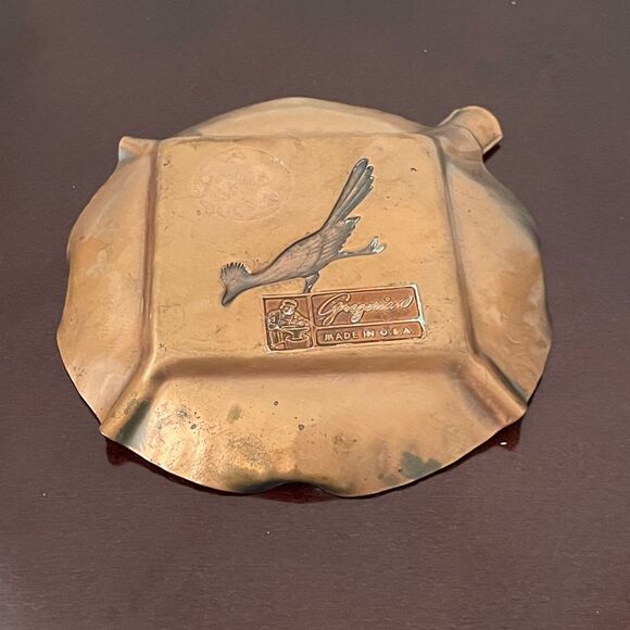 Vintage Gregorian copper roadrunner ashtray, Western mid-century decor - Picture 2 of 2